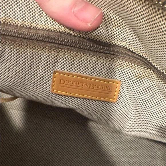 Dooney & Bourke satchel handbag with eye glasses case & ID holder - Picture 4 of 9